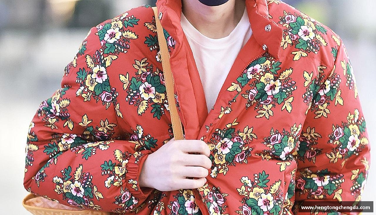 力量源自团结，奋斗点亮梦想！